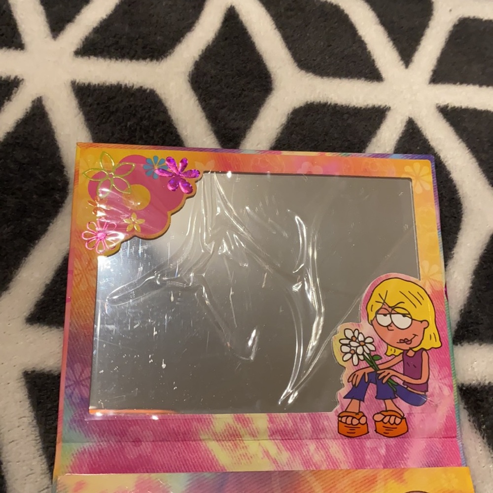 Colourpop Disney Lizzie McGuire Eyeshadow Palette - Picture 6 of 9